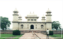 Itmad Ud Daula, Agra Tours & Travels