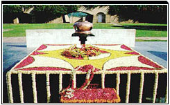 Rajghat, Delhi Holiday Package